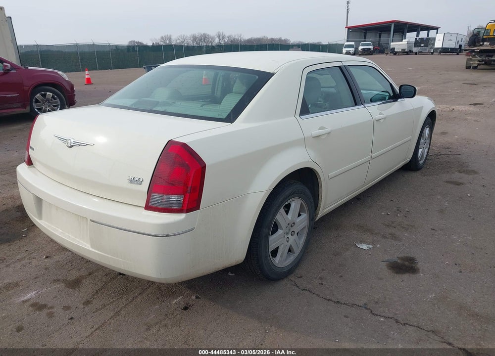 2005 CHRYSLER 300 TOURING VIN: 2C3JK53GX5H696751