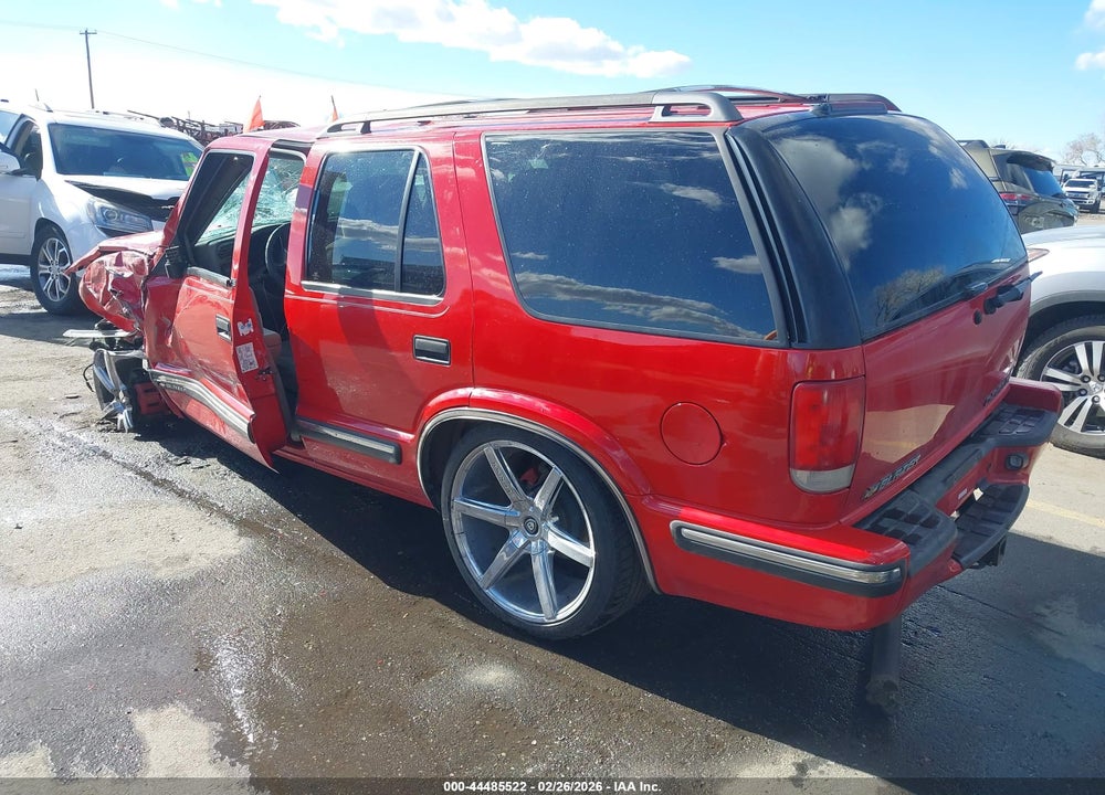 1999 CHEVROLET BLAZER LS VIN: 1GNDT13W8XK118382