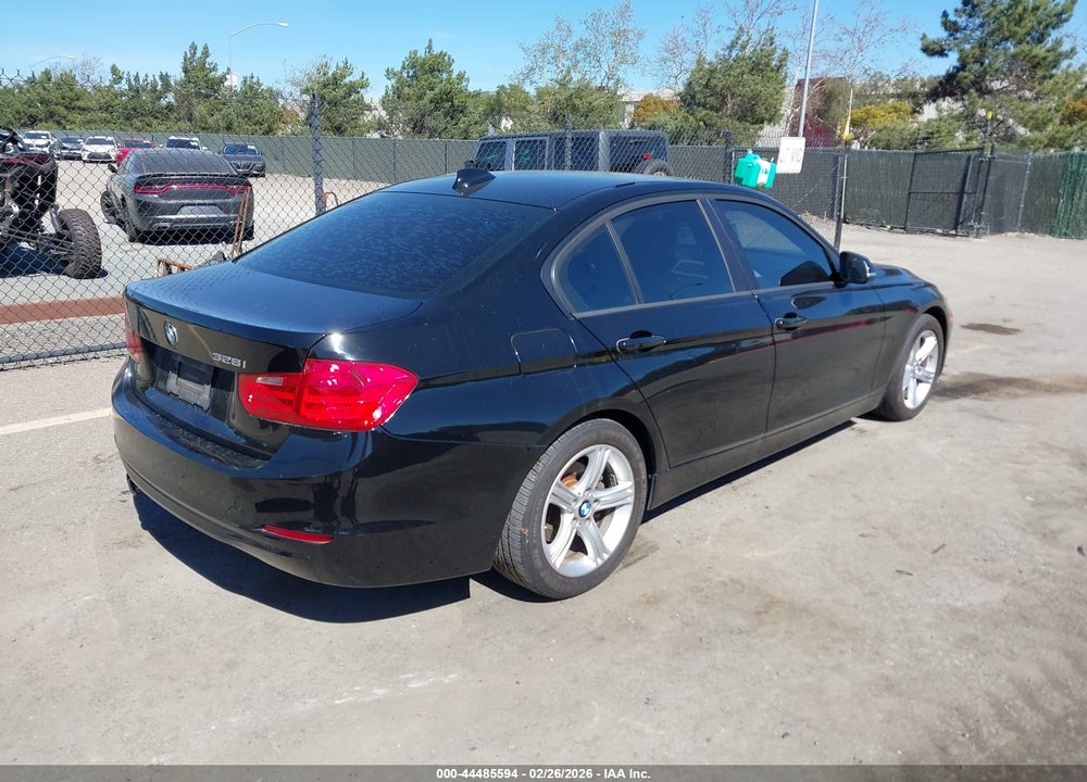 2012 BMW 328I VIN: WBA3A5G5XCNP17972