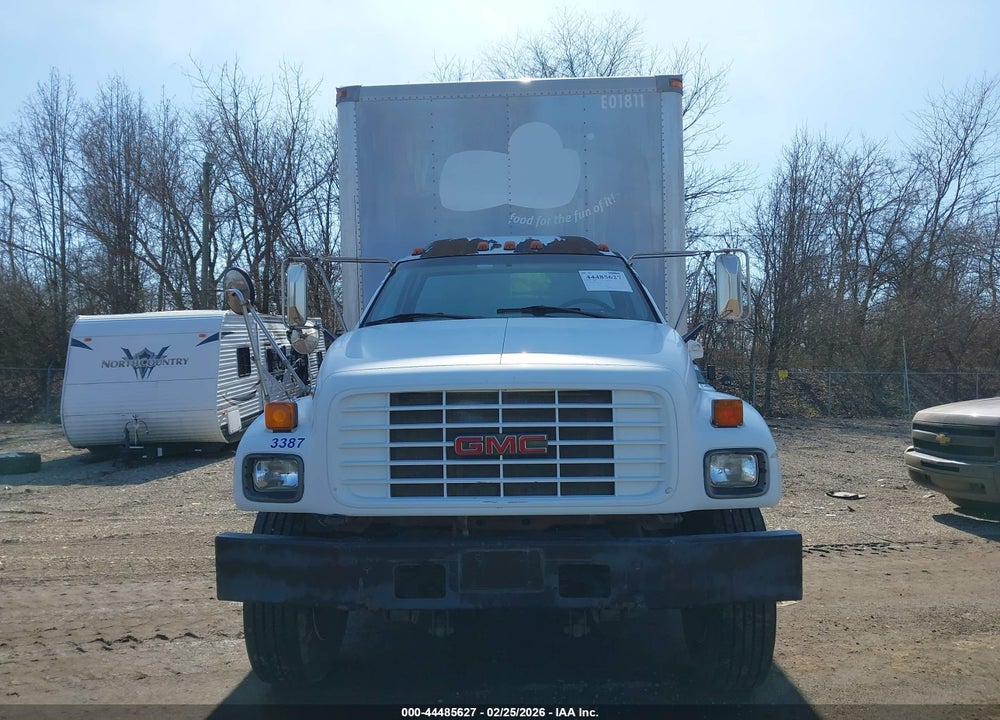 2000 GMC TC6H042 VIN: 1GDJ6H1C2YJS13939