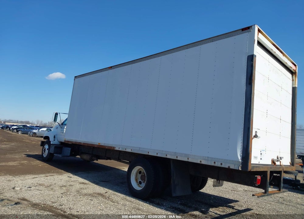 2000 GMC TC6H042 VIN: 1GDJ6H1C2YJS13939