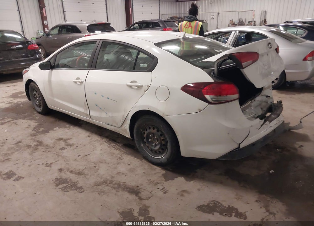 2018 KIA FORTE LX VIN: 3KPFK4A74JE193866