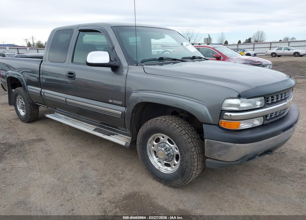 2000 CHEVROLET SILVERADO 2500 LS VIN: 1GCGK29U0YE260097