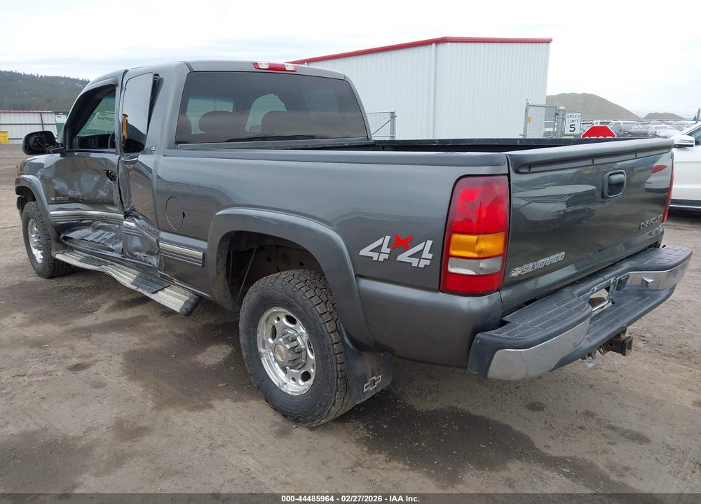 2000 CHEVROLET SILVERADO 2500 LS VIN: 1GCGK29U0YE260097