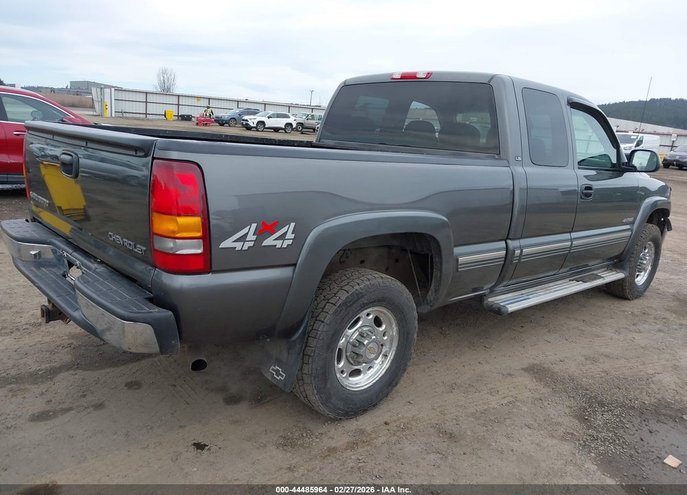 2000 CHEVROLET SILVERADO 2500 LS VIN: 1GCGK29U0YE260097