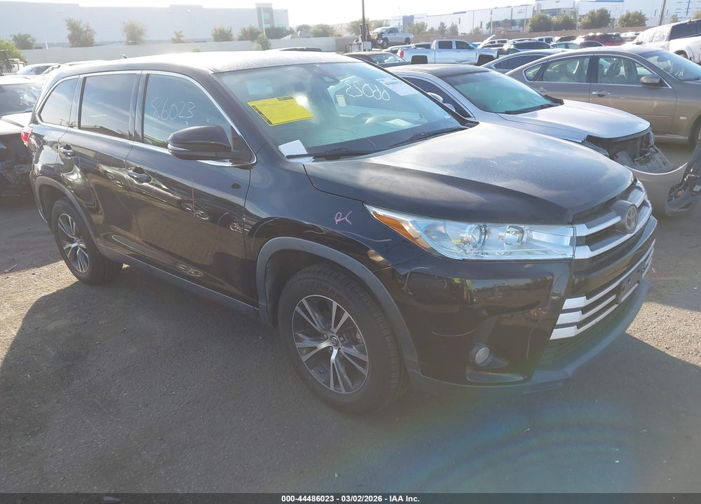 2019 TOYOTA HIGHLANDER LE PLUS VIN: 5TDZZRFH8KS302313