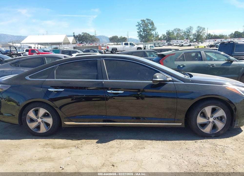 2017 HYUNDAI SONATA PLUG-IN HYBRID LIMITED VIN: KMHE54L23HA061016