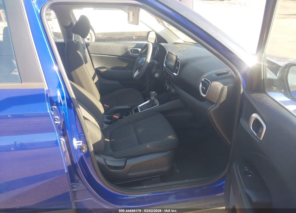 2021 HYUNDAI VENUE SE VIN: KMHRB8A35MU073691