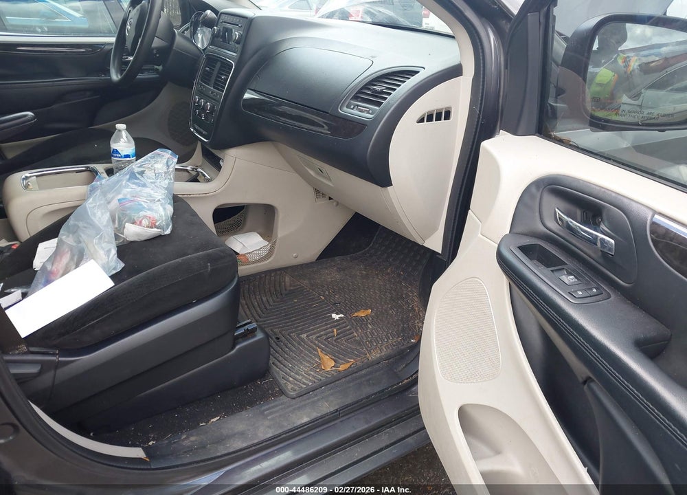 2016 DODGE GRAND CARAVAN SXT VIN: 2C4RDGCG2GR313273