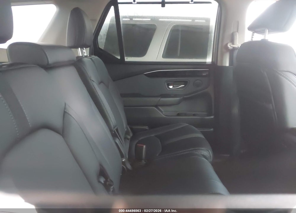 2025 HONDA PILOT EX-L VIN: 5FNYG2H4XSB042777