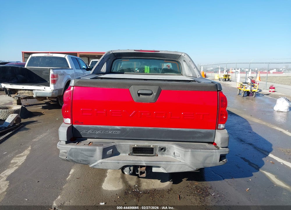 2005 CHEVROLET AVALANCHE 1500 LS VIN: 3GNEC12Z55G230643