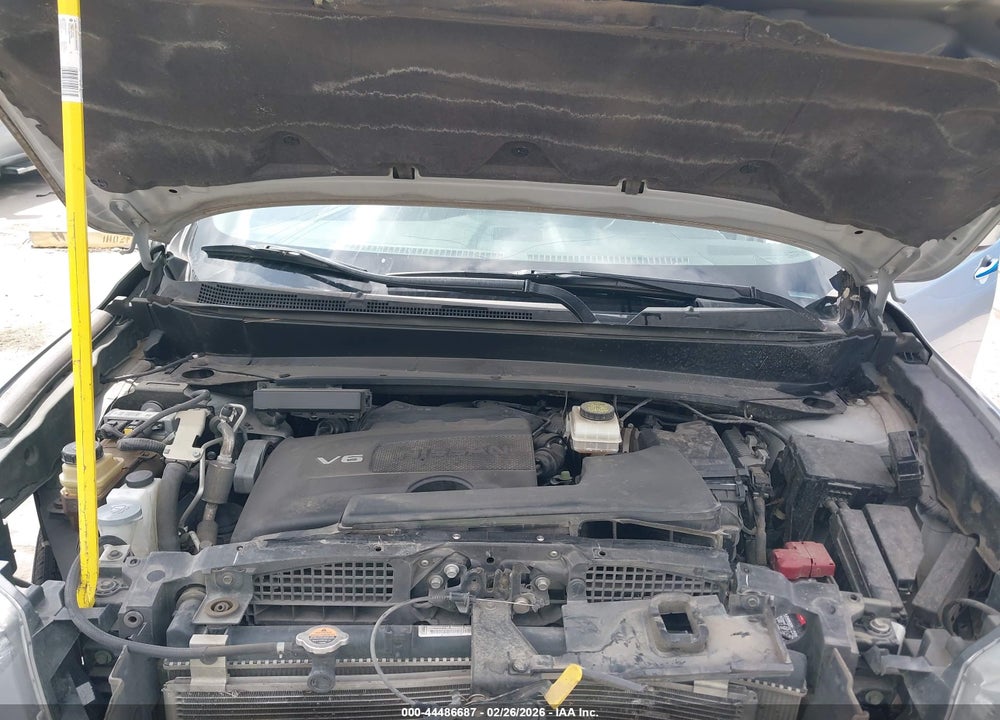 2018 NISSAN PATHFINDER SV VIN: 5N1DR2MM9JC639294