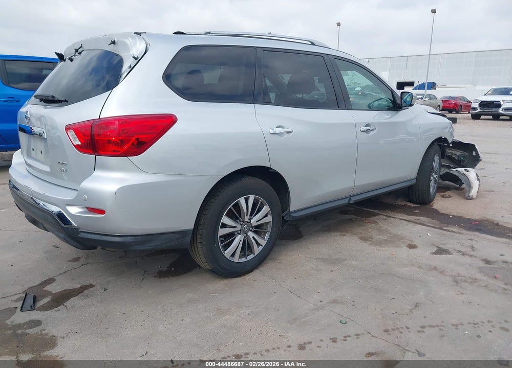 2018 NISSAN PATHFINDER SV VIN: 5N1DR2MM9JC639294