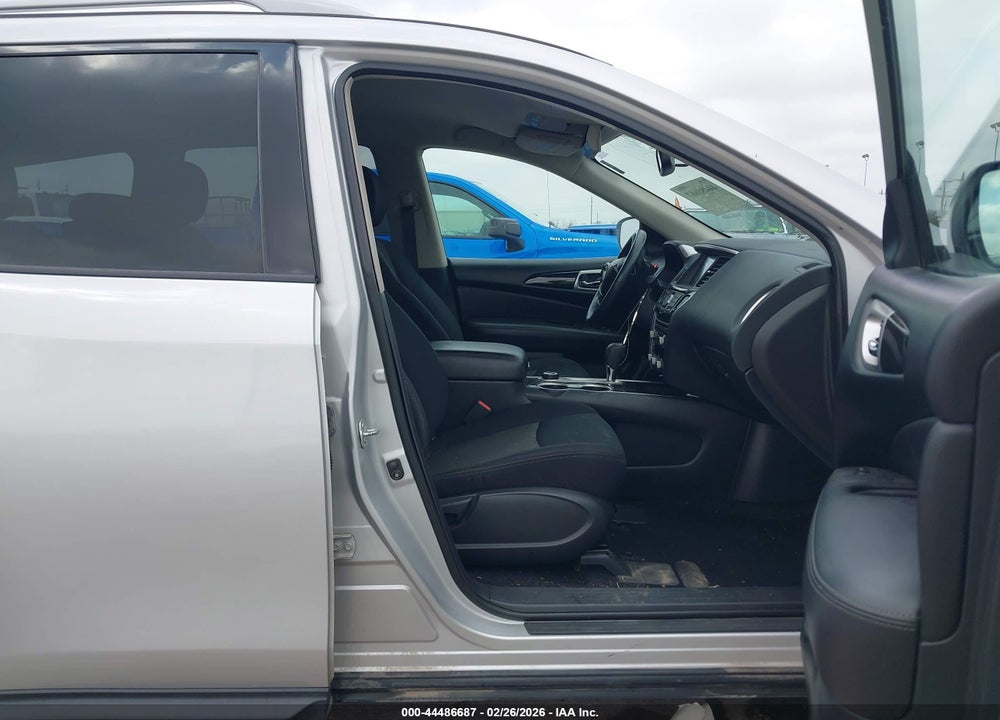 2018 NISSAN PATHFINDER SV VIN: 5N1DR2MM9JC639294