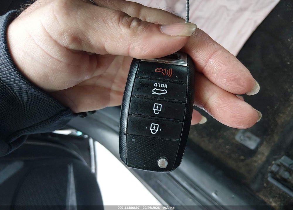 2018 KIA OPTIMA LX VIN: 5XXGT4L36JG216485