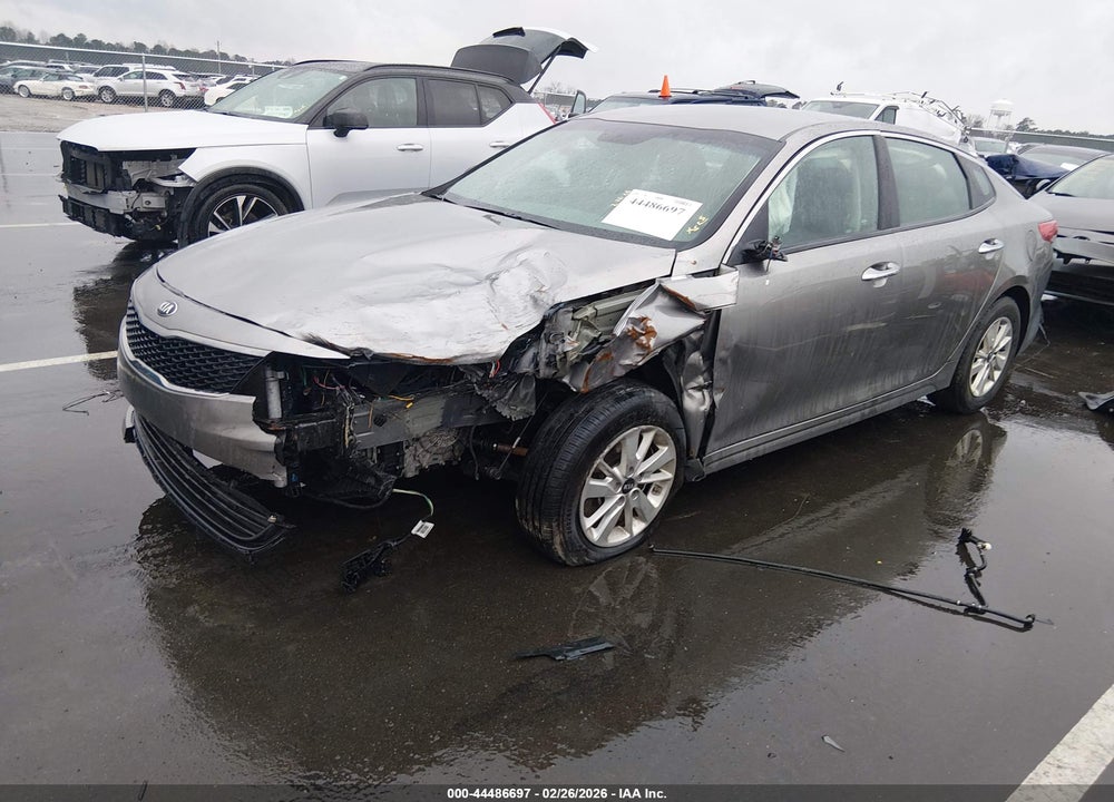 2018 KIA OPTIMA LX VIN: 5XXGT4L36JG216485