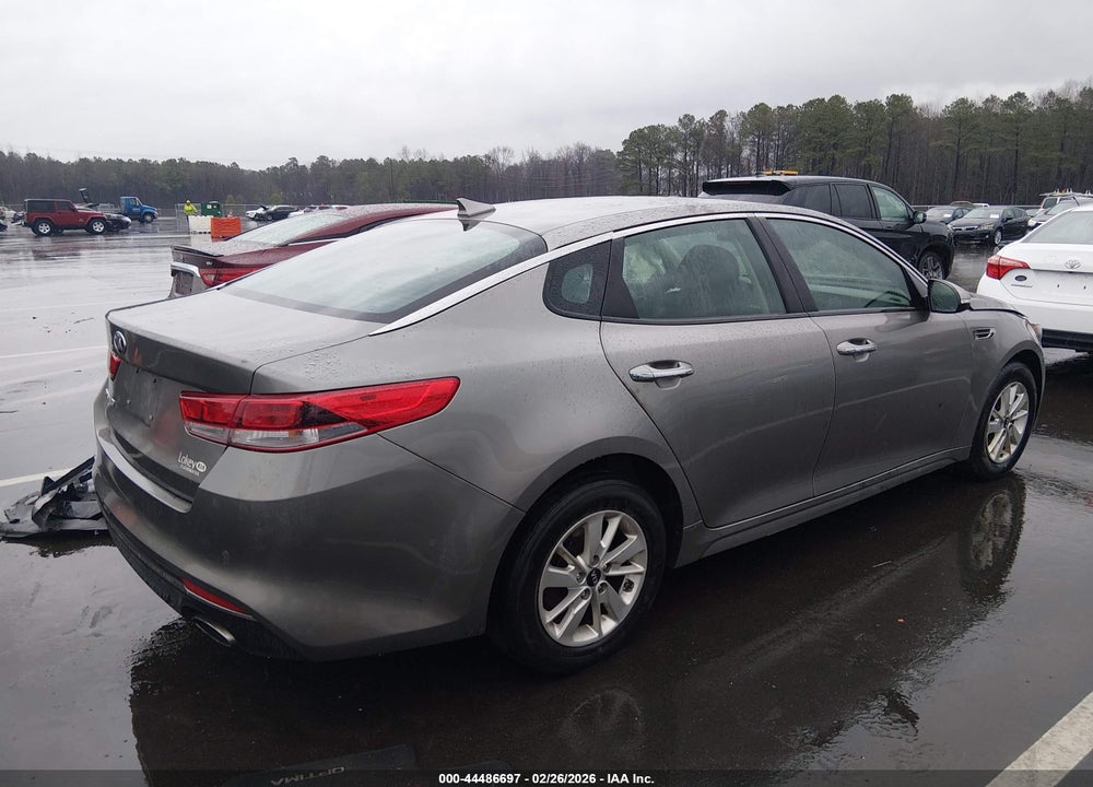 2018 KIA OPTIMA LX VIN: 5XXGT4L36JG216485