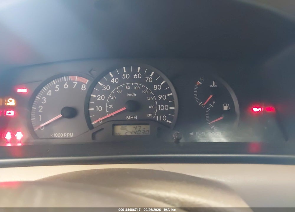 2005 TOYOTA COROLLA CE VIN: 2T1BR32E25C344032
