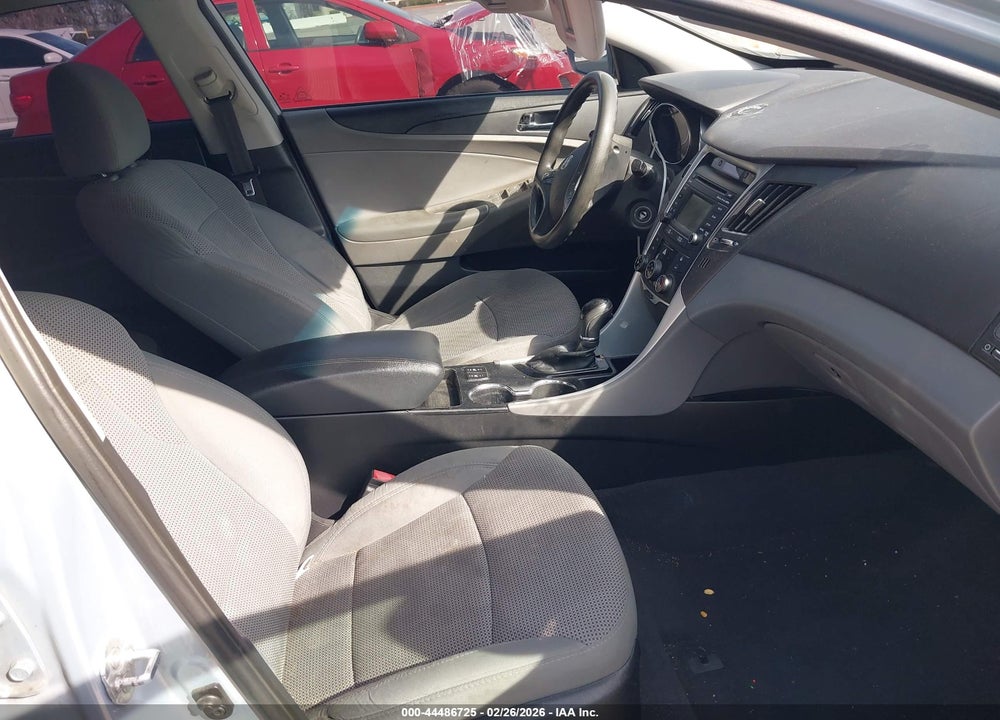2014 HYUNDAI SONATA GLS VIN: 5NPEB4AC7EH877479