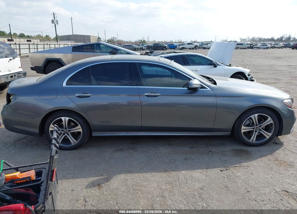 2018 MERCEDES-BENZ E 300 4MATIC VIN: WDDZF4KB0JA312249