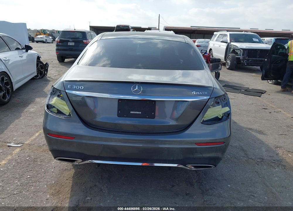 2018 MERCEDES-BENZ E 300 4MATIC VIN: WDDZF4KB0JA312249