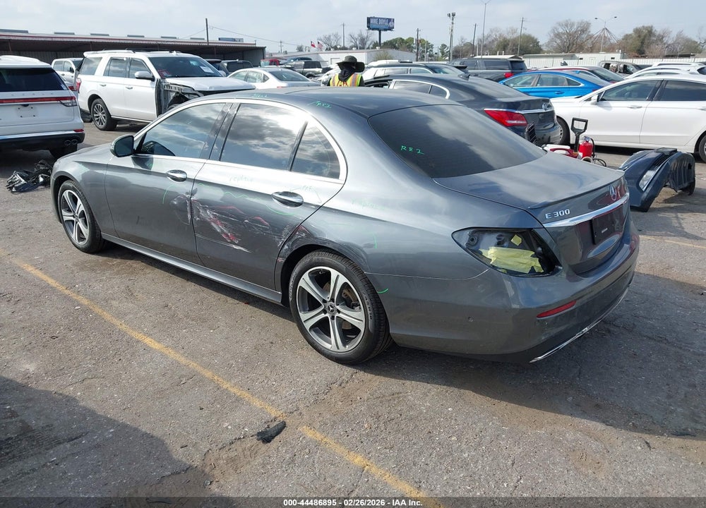 2018 MERCEDES-BENZ E 300 4MATIC VIN: WDDZF4KB0JA312249