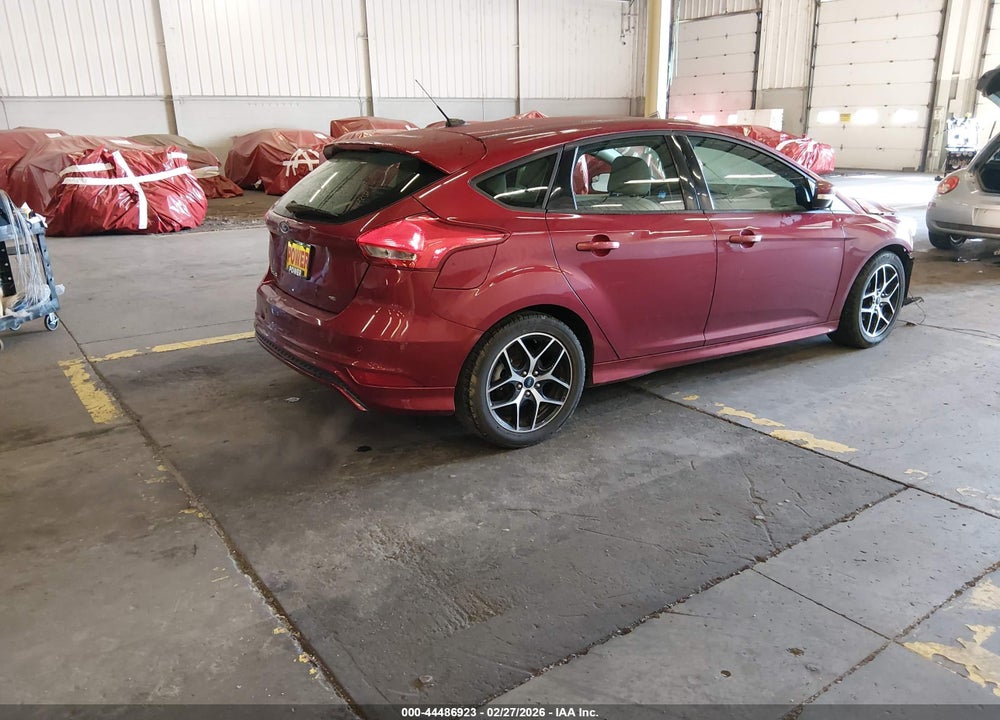 2015 FORD FOCUS SE VIN: 1FADP3K2XFL275787
