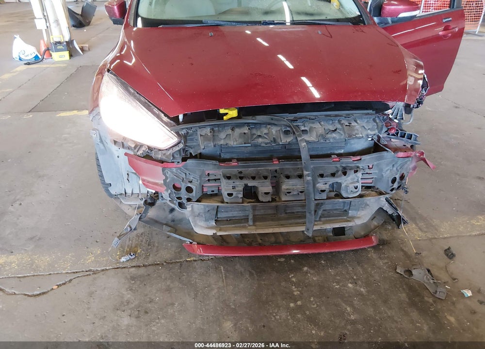 2015 FORD FOCUS SE VIN: 1FADP3K2XFL275787