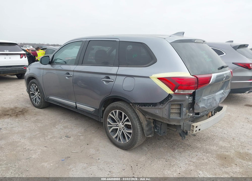2017 MITSUBISHI OUTLANDER ES VIN: JA4AD2A38HZ033648