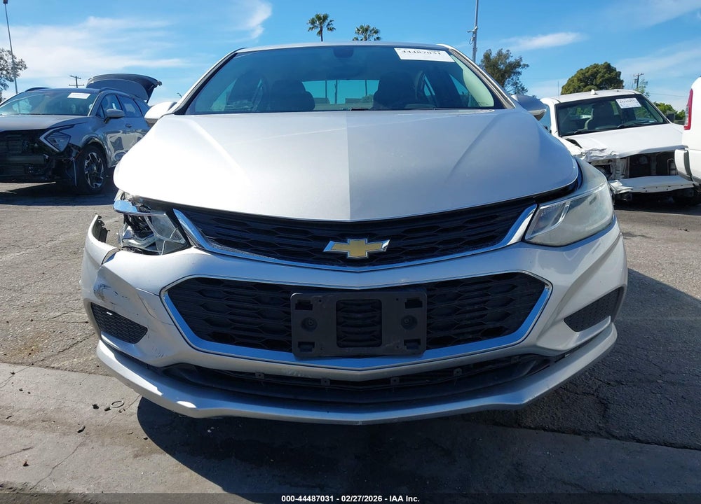 2018 CHEVROLET CRUZE LT AUTO VIN: 1G1BE5SM9J7120923