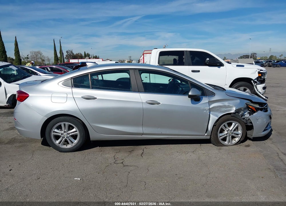 2018 CHEVROLET CRUZE LT AUTO VIN: 1G1BE5SM9J7120923