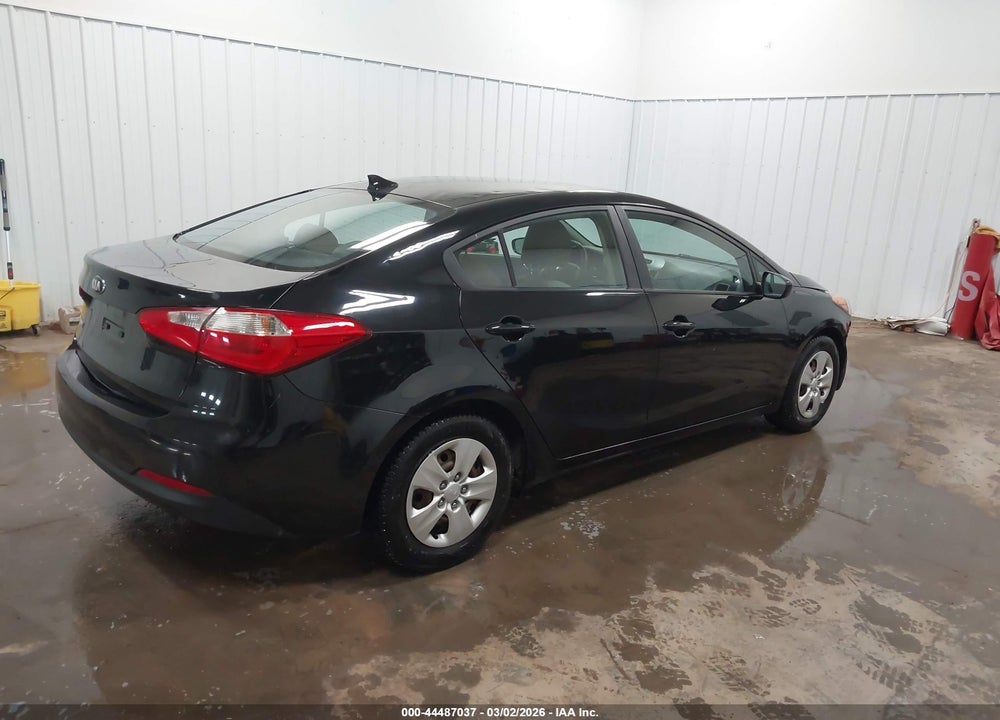 2016 KIA FORTE LX VIN: KNAFK4A61G5518031