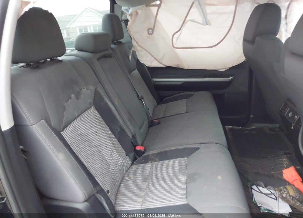 2015 TOYOTA TUNDRA SR5 5.7L V8 VIN: 5TFDW5F13FX430263