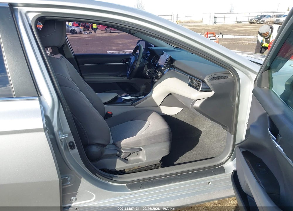 2021 TOYOTA CAMRY LE VIN: 4T1C11AK7MU443000