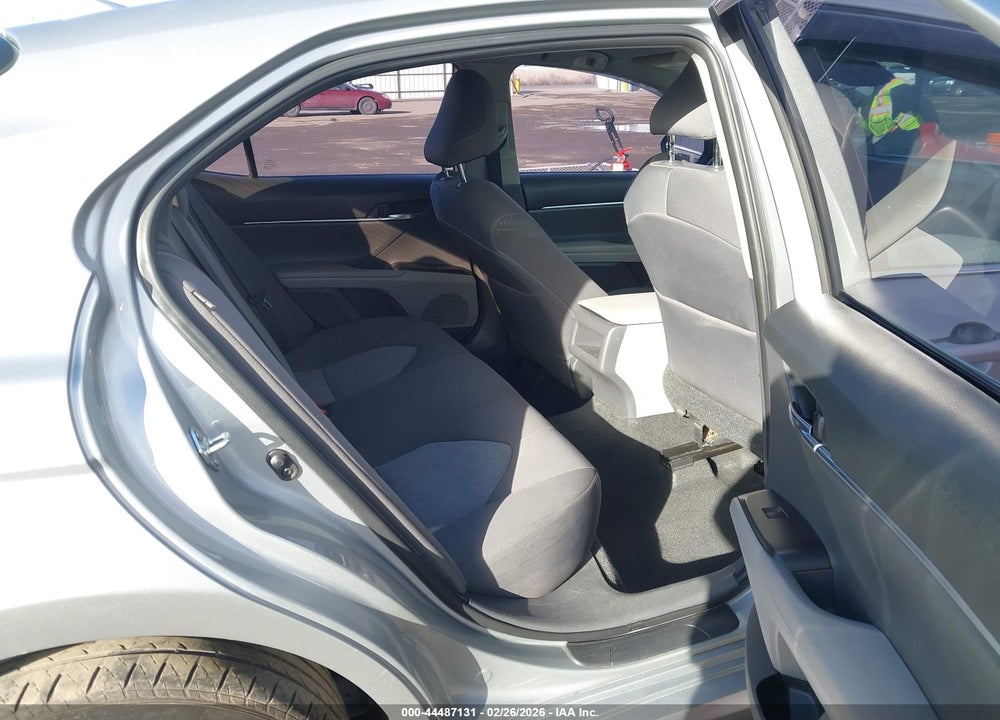 2021 TOYOTA CAMRY LE VIN: 4T1C11AK7MU443000