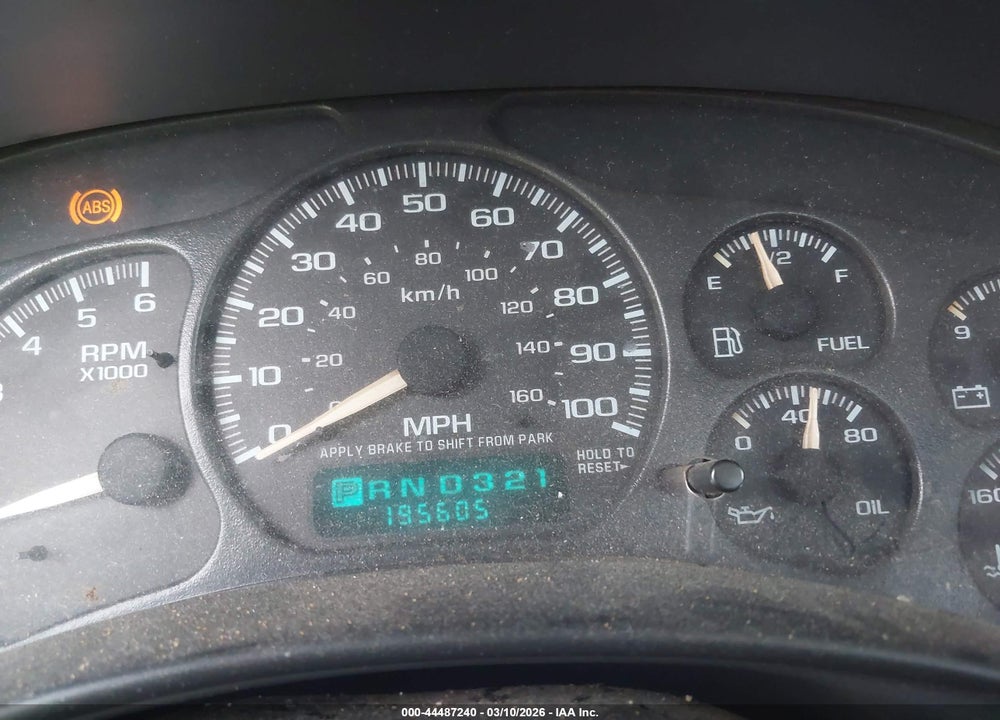 2002 GMC SIERRA 1500 SL VIN: 1GTEC14W52Z165901