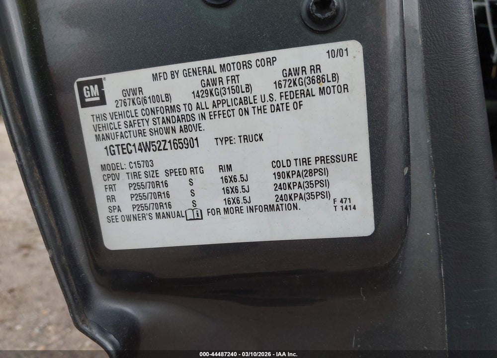 2002 GMC SIERRA 1500 SL VIN: 1GTEC14W52Z165901