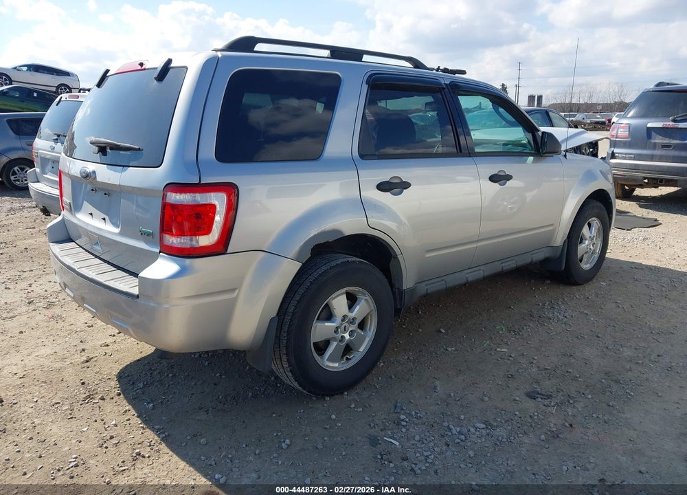 2010 FORD ESCAPE XLT VIN: 1FMCU9DG8AKB65292