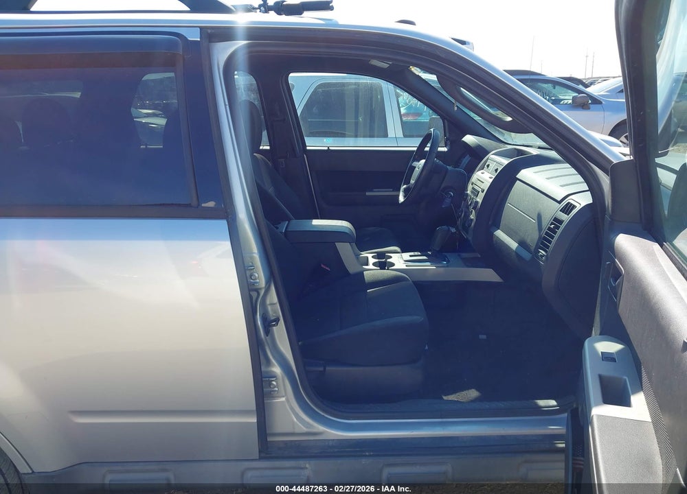 2010 FORD ESCAPE XLT VIN: 1FMCU9DG8AKB65292
