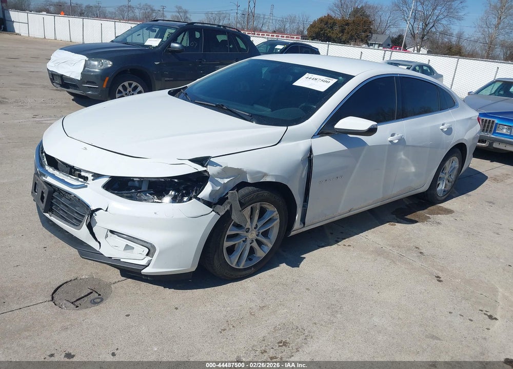 2018 CHEVROLET MALIBU LT VIN: 1G1ZD5ST4JF118821