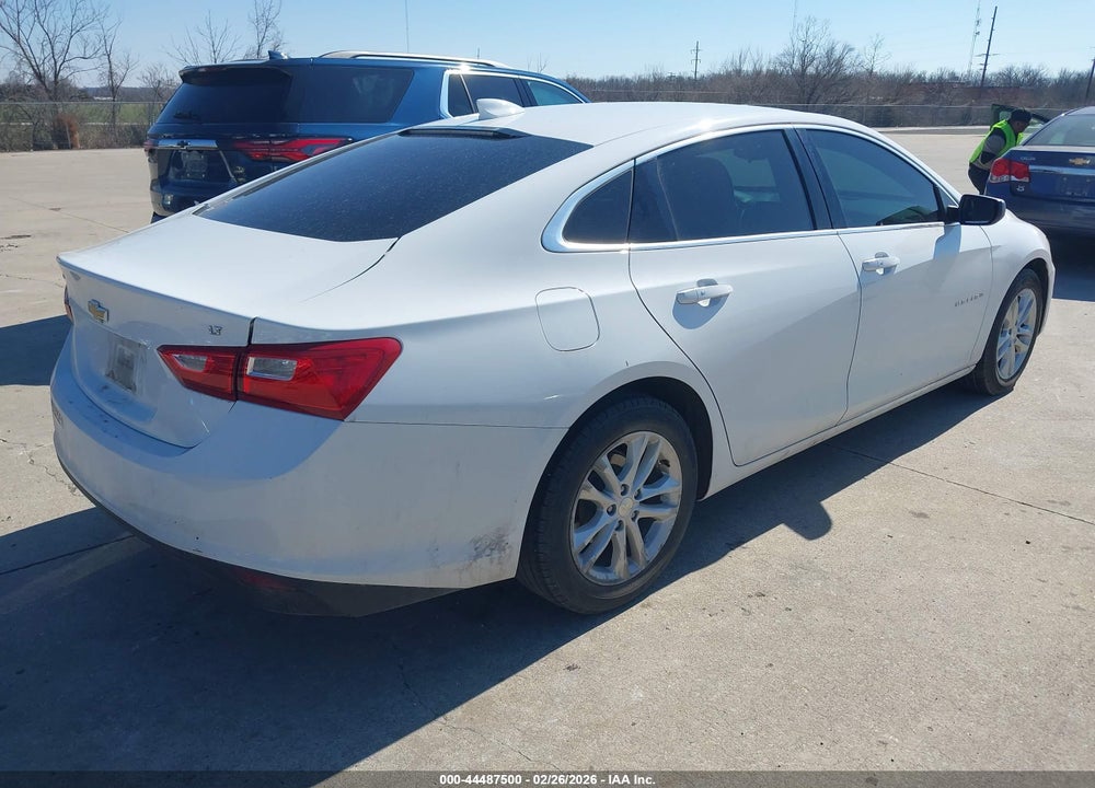 2018 CHEVROLET MALIBU LT VIN: 1G1ZD5ST4JF118821