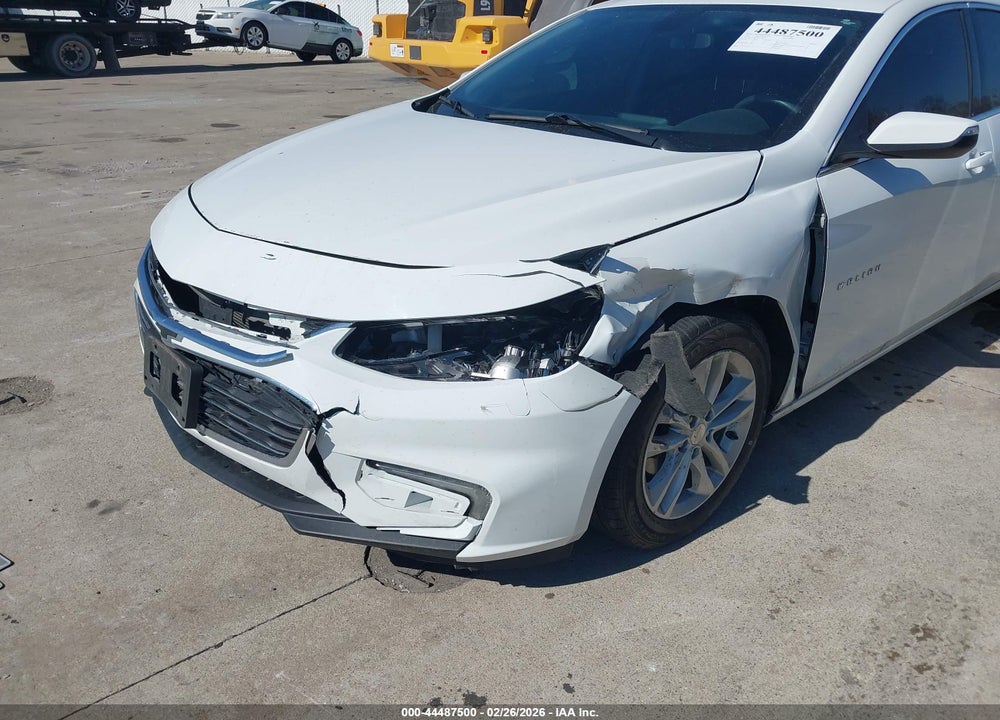 2018 CHEVROLET MALIBU LT VIN: 1G1ZD5ST4JF118821