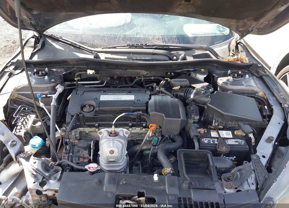 2013 HONDA ACCORD LX VIN: 1HGCR2F35DA200633