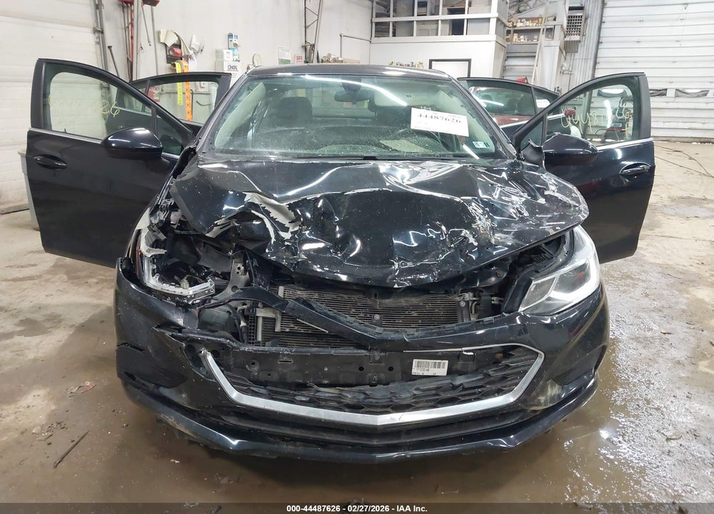 2017 CHEVROLET CRUZE LT AUTO VIN: 1G1BE5SM2H7231761