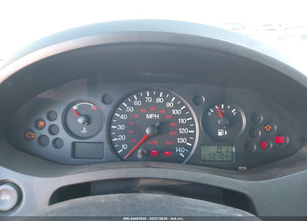 2005 FORD FOCUS ZX3 VIN: 3FAFP31N55R111951