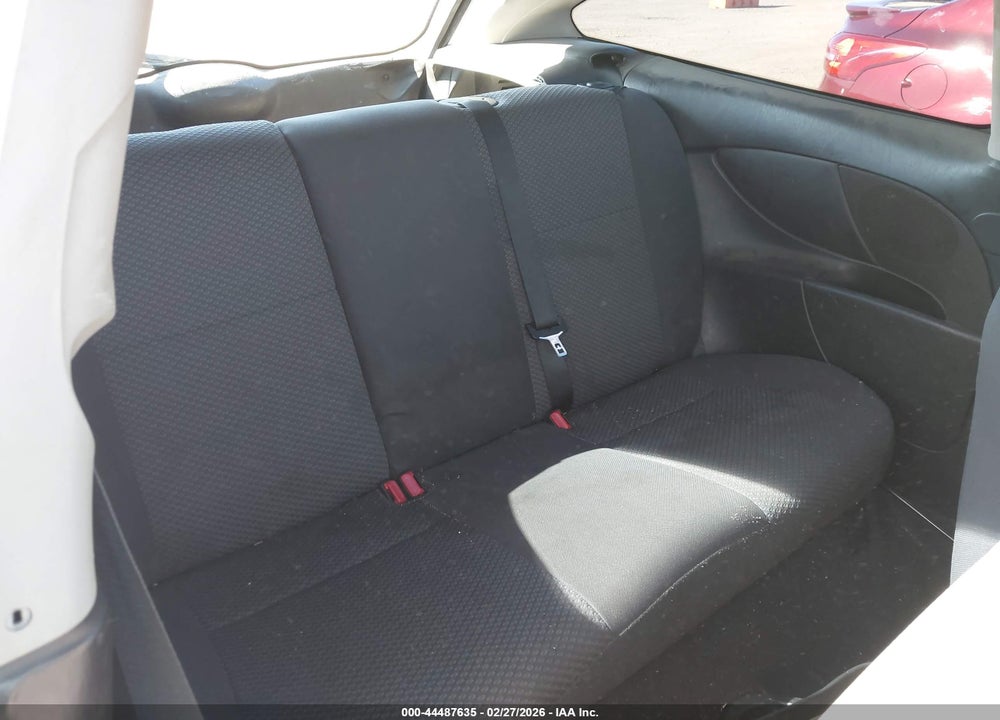 2005 FORD FOCUS ZX3 VIN: 3FAFP31N55R111951
