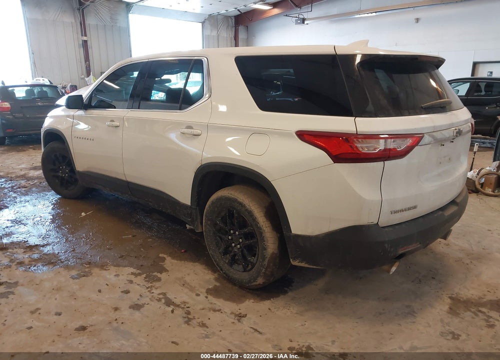 2018 CHEVROLET TRAVERSE LS VIN: 1GNERFKW2JJ169312