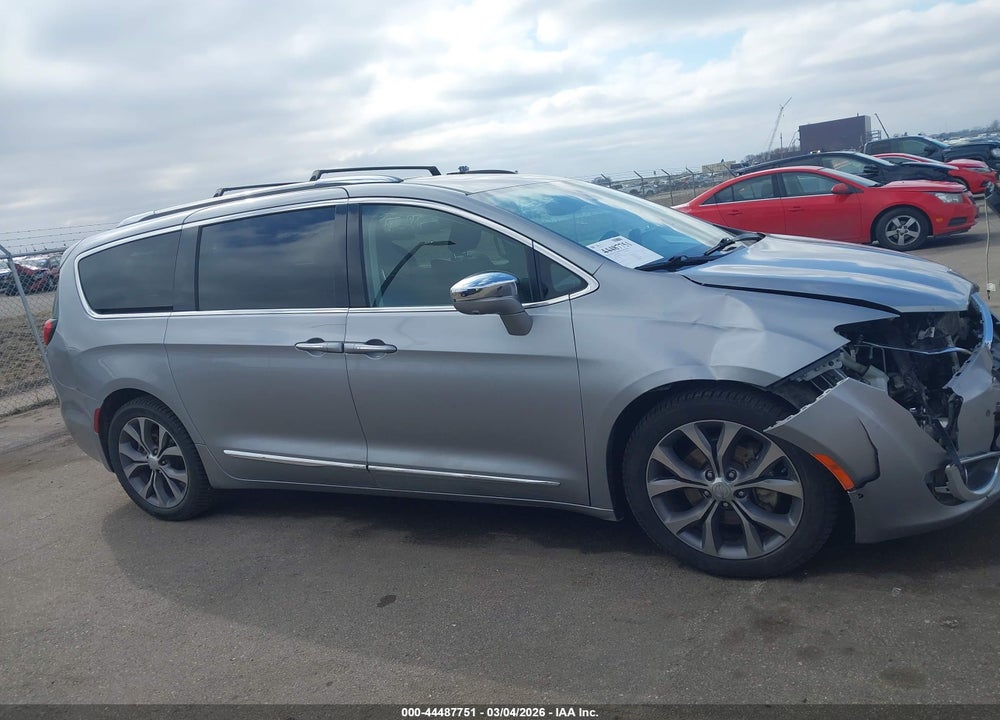 2019 CHRYSLER PACIFICA LIMITED VIN: 2C4RC1GG9KR629434