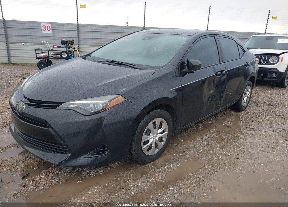 2018 TOYOTA COROLLA L VIN: 5YFBURHE5JP829848