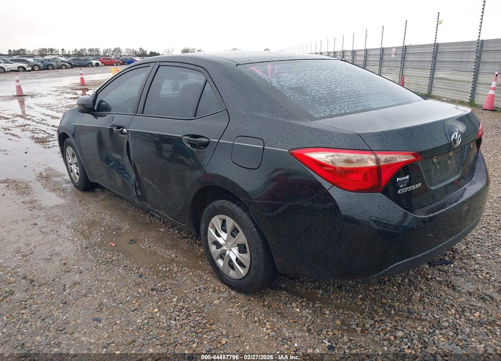 2018 TOYOTA COROLLA L VIN: 5YFBURHE5JP829848